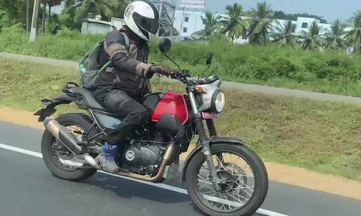 Himalayan-based Royal Enfield Scram 411 spied ahead of official launch_thumb